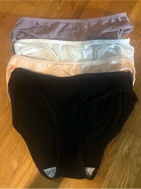 Girls 4-Pack Cotton Blend Briefs — Black, White, Light Purple